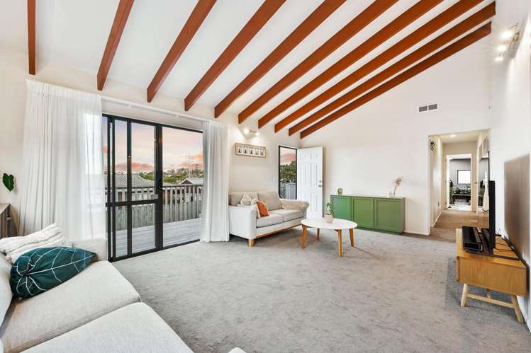 25 Broadfield Street Massey_2