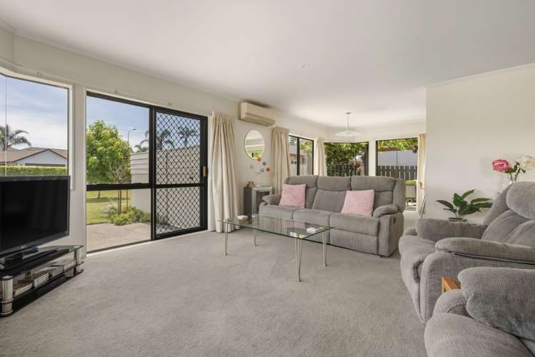 16 Pacific View Road Papamoa_9