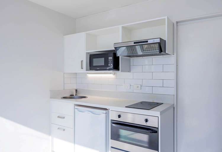 8j/147 Hobson Street Auckland Central_5