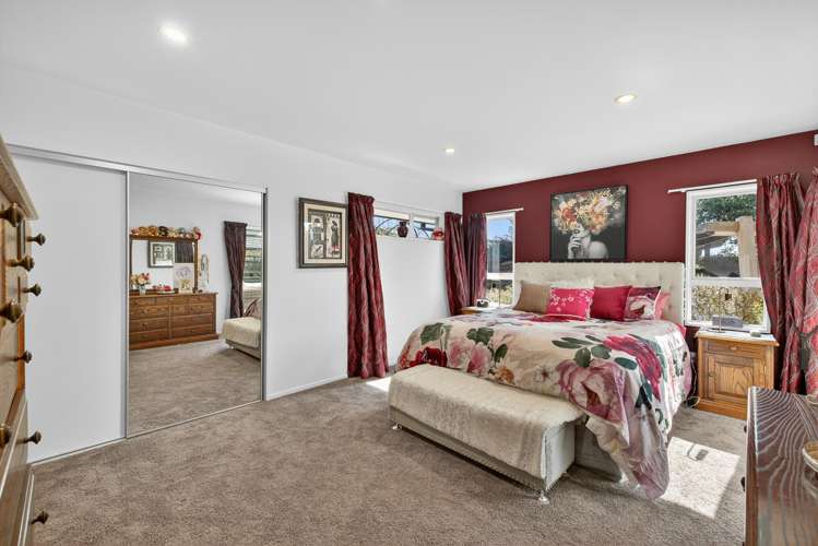 4 Windward Lane Bromley_13