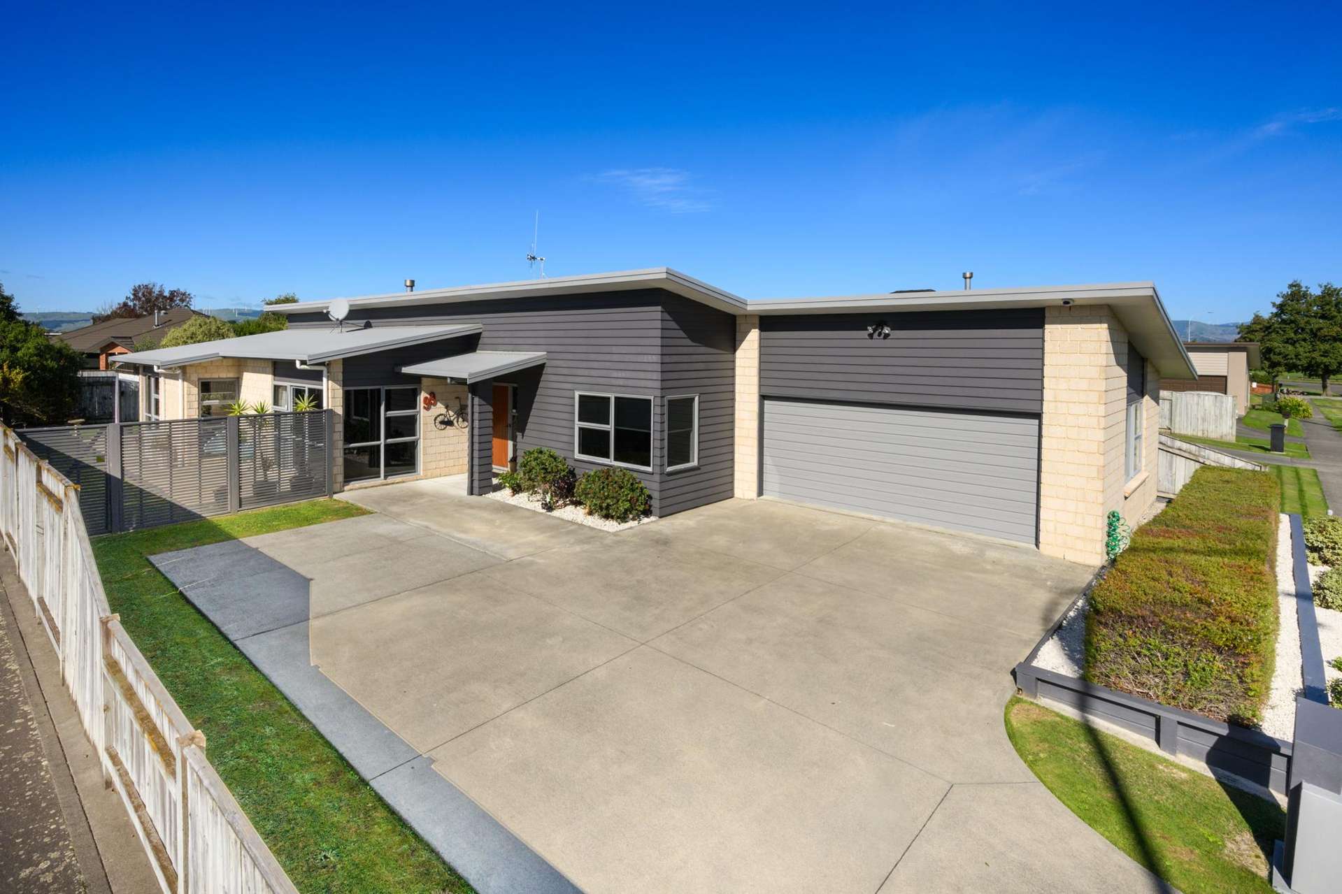99 Schnell Drive Kelvin Grove_0