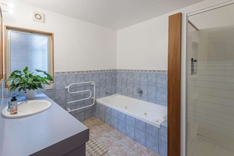 6 Scarborough Lane Te Kamo_12