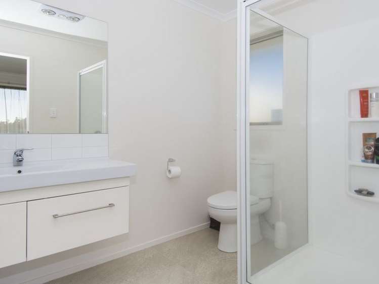 33 Merlot Drive Pyes Pa_9