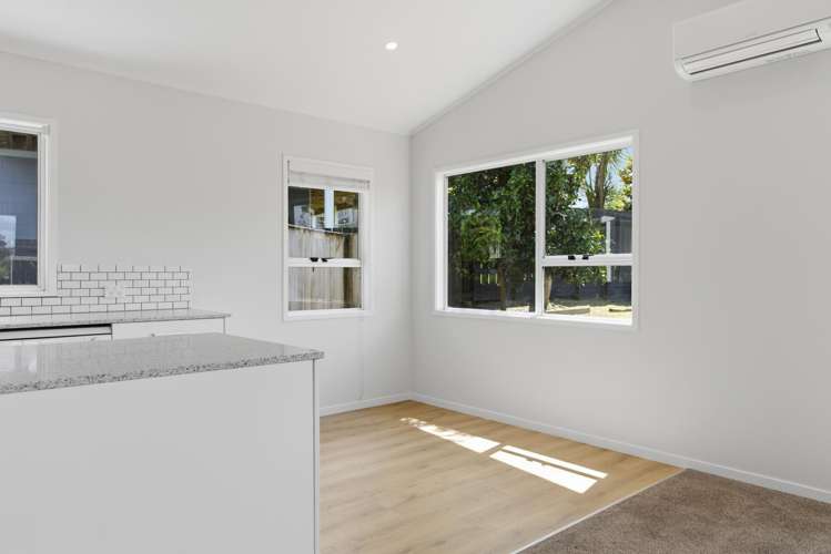 3 Win Grove Hatfields Beach_10