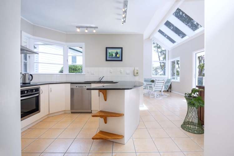 42 Rangiwai Road Titirangi_10