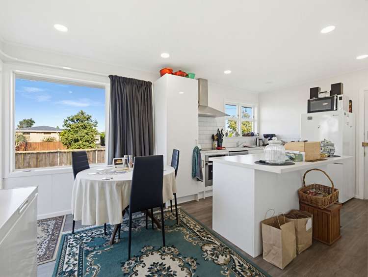 5 Minifie Avenue_4