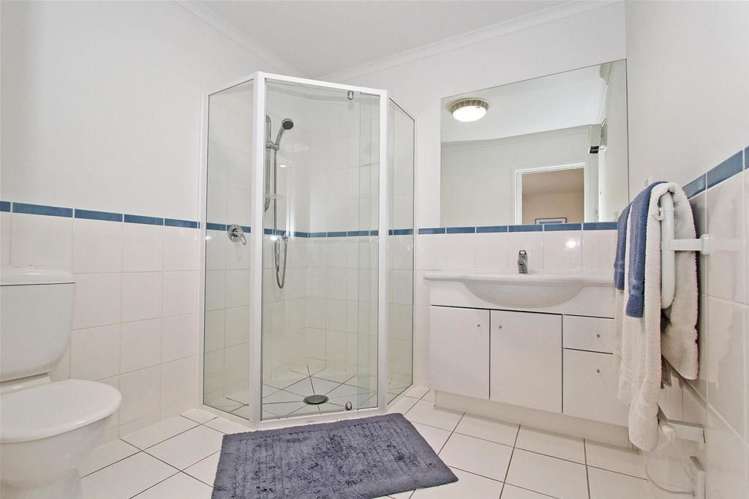 19 Commodore Place Britannia Heights_10