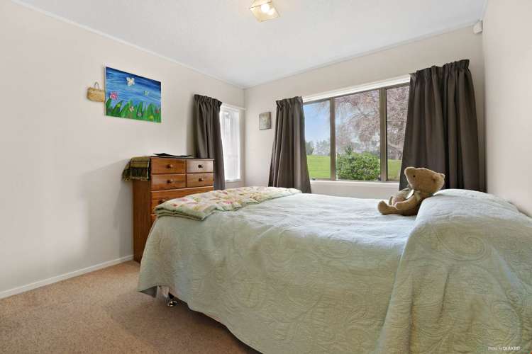 18 Muirfield Street Wattle Downs_9