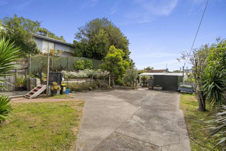 17 Ngaio Road Raumati Beach_17