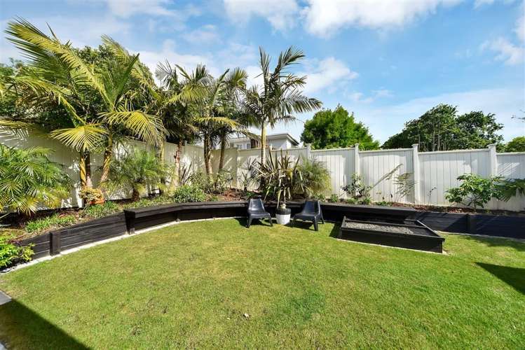 15 Owens Road Devonport_12