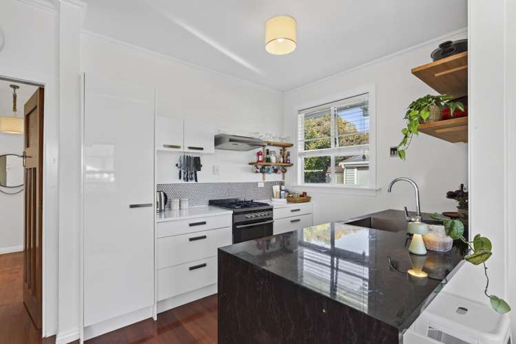 14 Carthew Street Okato_12