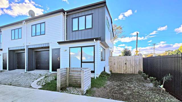 PRICED TO SELL – MOVE QUICK!