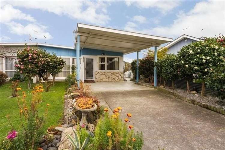 6A Hollows Crescent_0