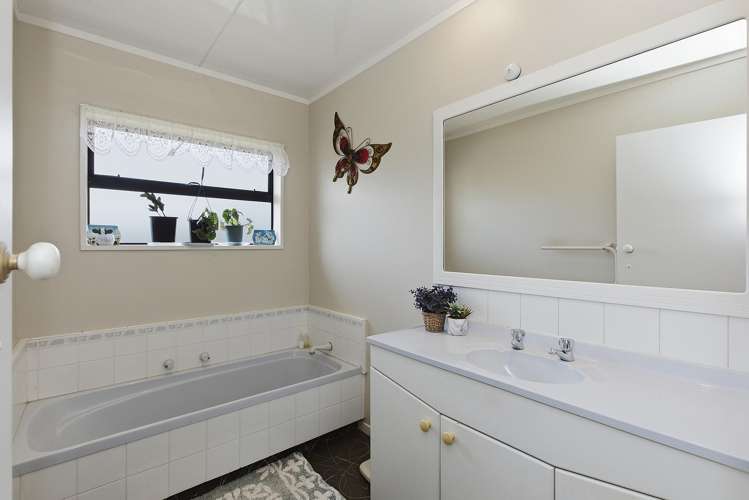 27 Gordon Avenue Te Aroha_10