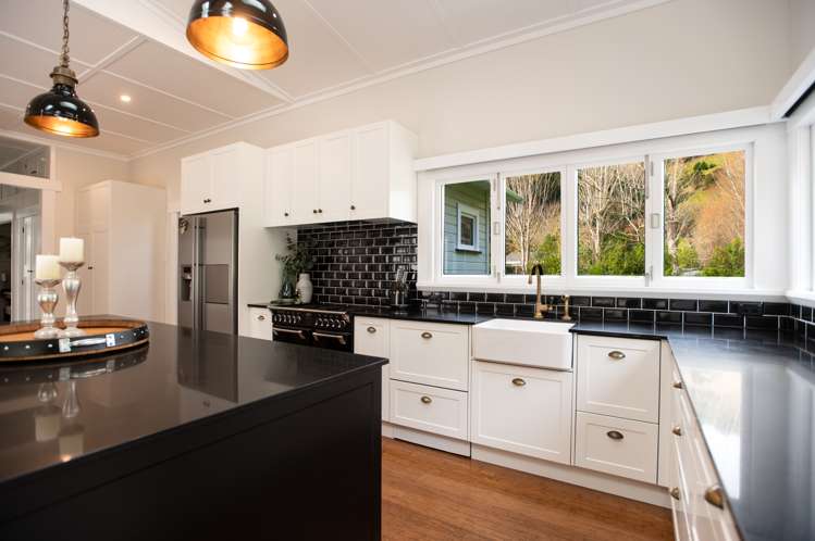 250 Lud Valley Road Hira_3