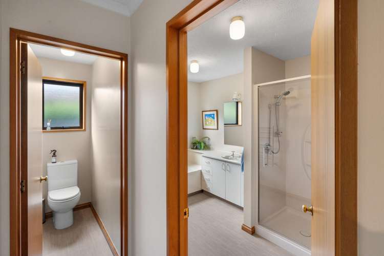 14 Brockhall Lane Avonhead_18