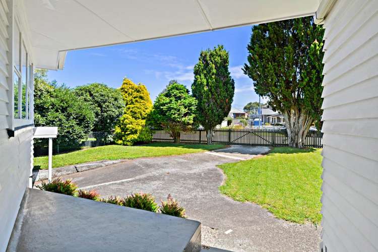 1/50 Halsey Road Manurewa_4