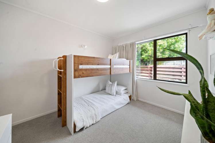 2/88 Edgecumbe Road Avenues_7