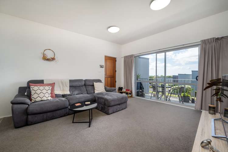 102/7 Kelvin Hart Drive East Tamaki_9