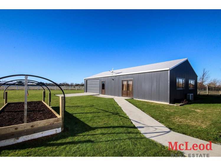 150 Racecourse Road Allenton_16