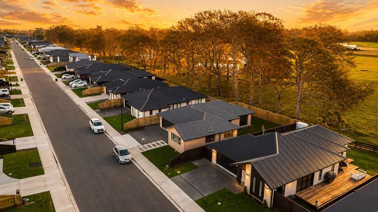 27 Crossley Avenue Woodend_18