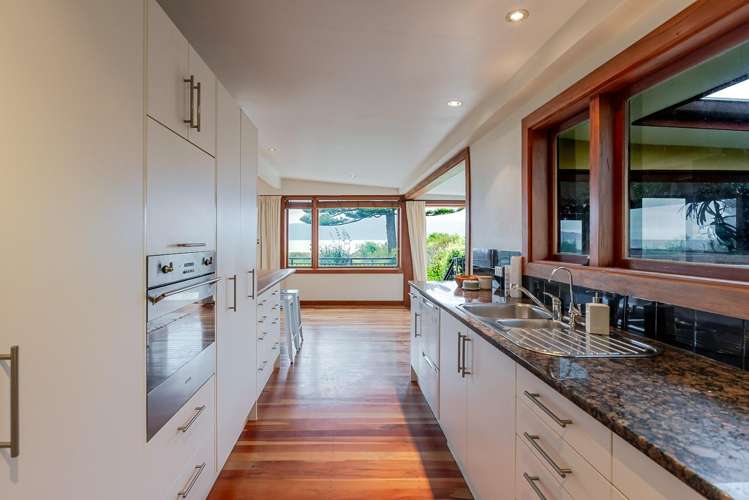 81 Manly Street Paraparaumu Beach_12