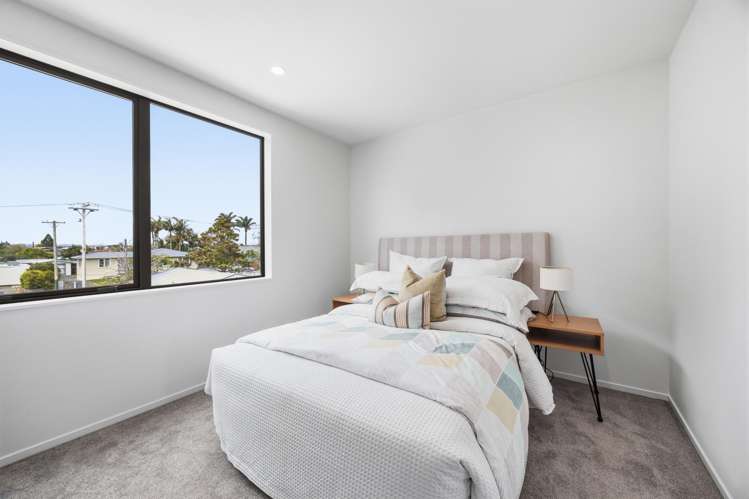 1/4 Blossom Lane Manurewa_9