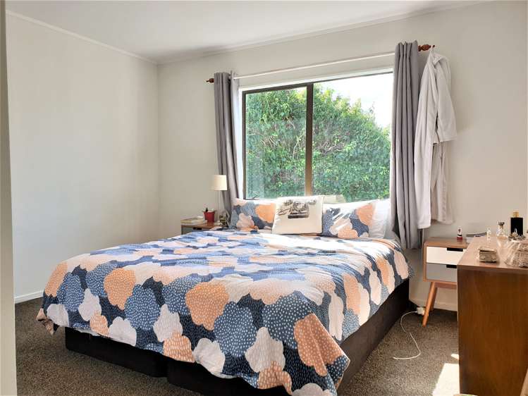 2/20 Glenhaven Place Te Atatu Peninsula_5