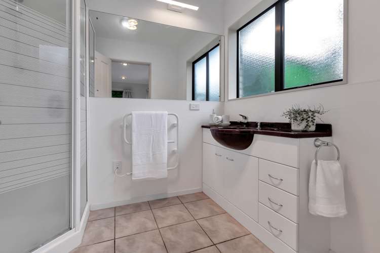 1 Garden Court (Pvt) Woodhill_16