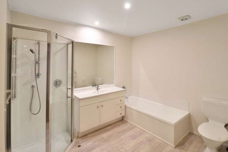 6/6 Brown Street Mount Cook_9