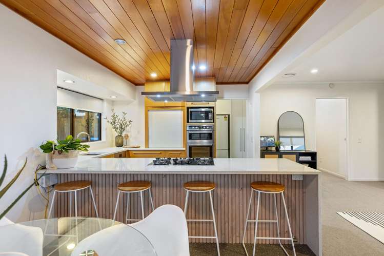 8B Rossgrove Terrace Mt Albert_8
