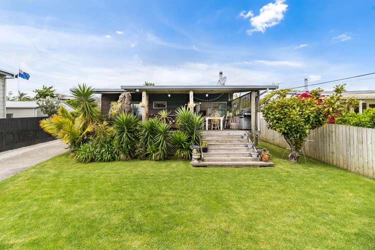 16 Bonita Avenue Stanmore Bay_1