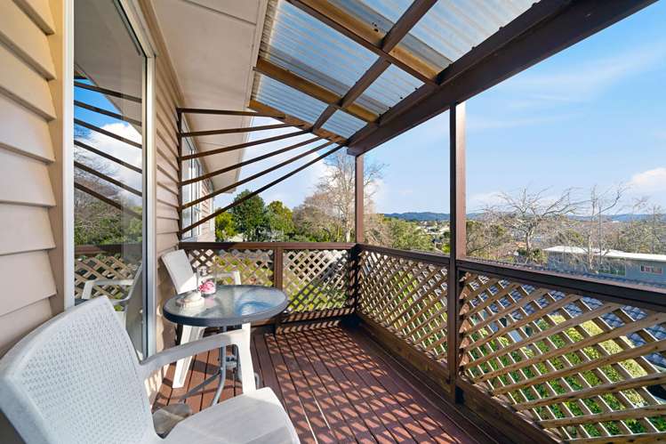 4 Seakens Way Glen Eden_11