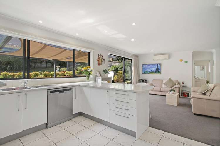 4 Waikura Drive Te Atatu Peninsula_13