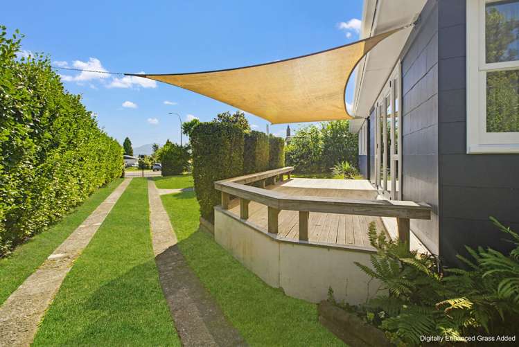 17 Alastair Avenue Owhata_16