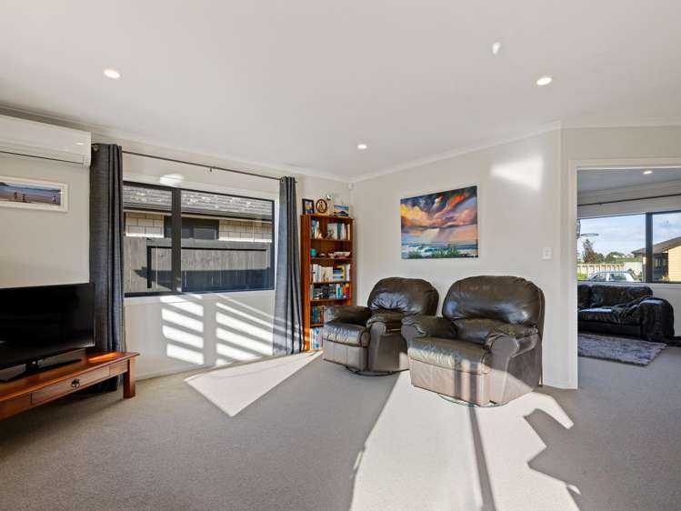 22 Kawariki Drive Baverstock_5