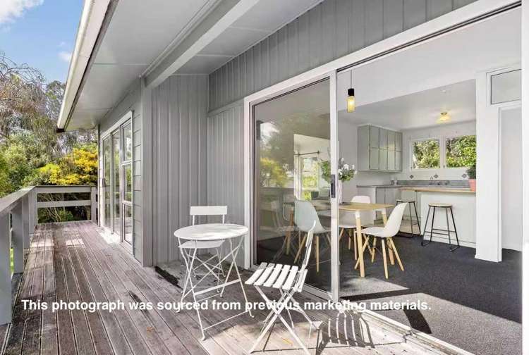 38 Doyly Drive Stanmore Bay_8