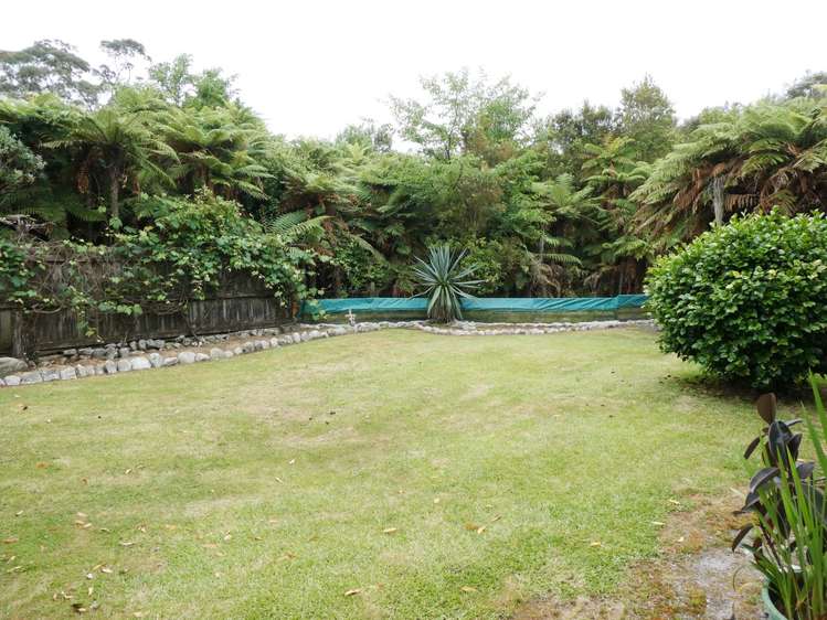 5 Chamberlain Street Waimangaroa_1