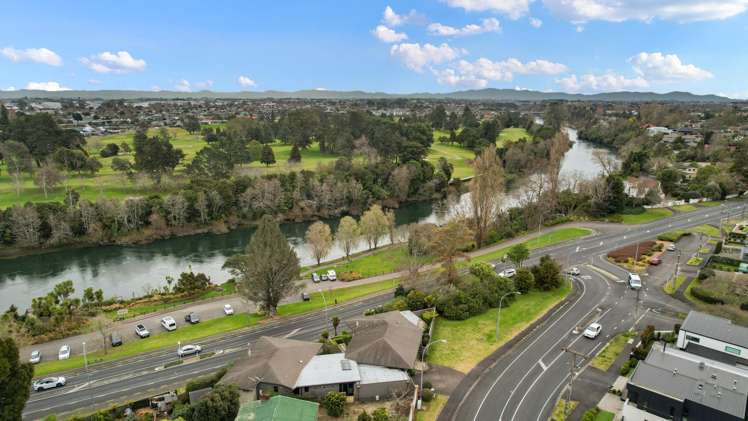 2 Comries Road Chartwell_32