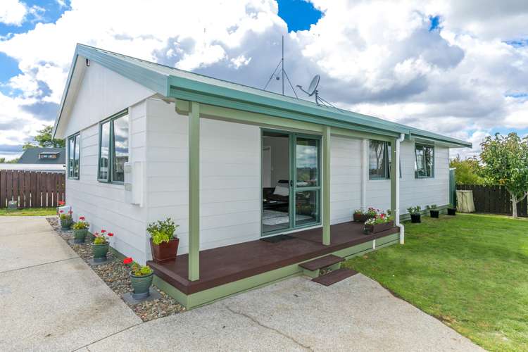 43 Baverstock Road Nawton_5