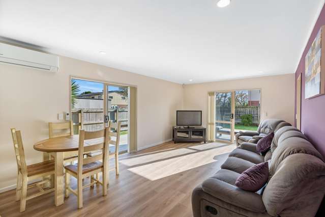 2 Elwarth Way Ranui_4