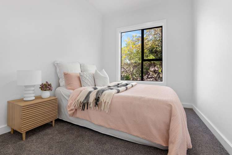 327A Breezes Road Aranui_11