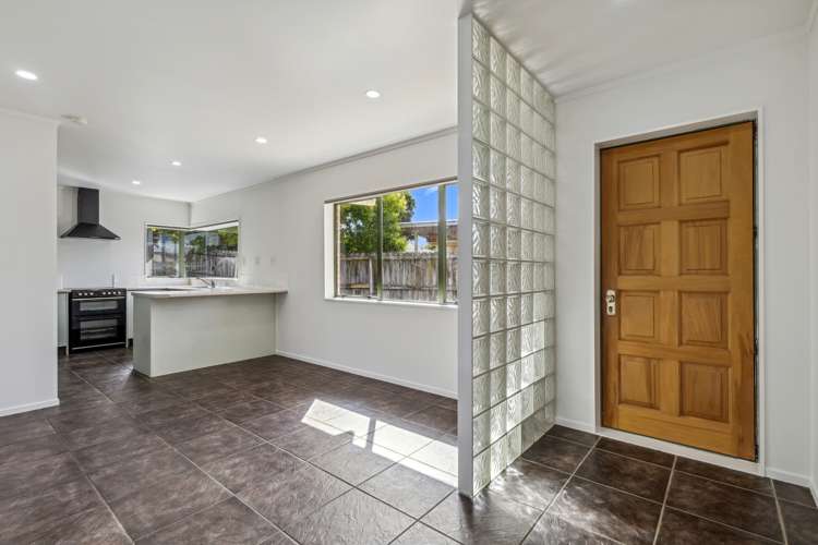 21 Settlers Cove Manurewa_4