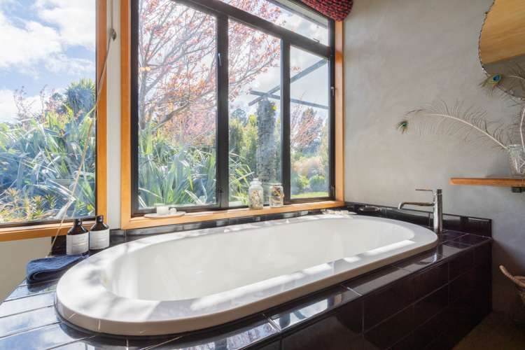 225 Whitestone Road Te Anau Surrounds_18