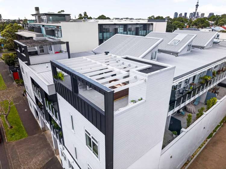 2a/2 Dickens Street Grey Lynn_23