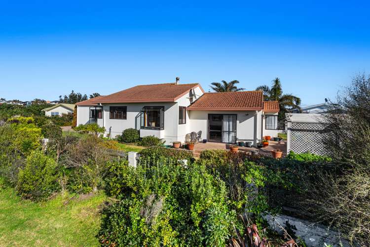 17 The Glebe Coastlands_30