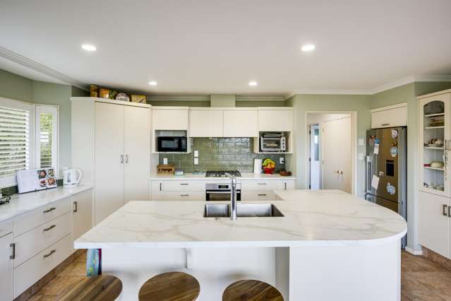 76A Churchill Drive Taradale_1