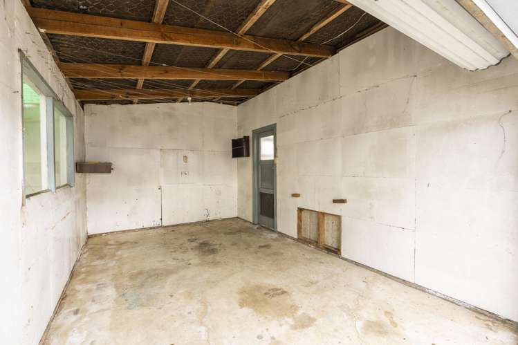 82 Great North Road Kamo_24