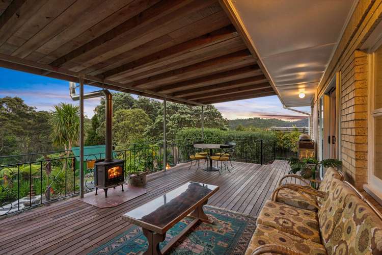 10 Rauhuia Crescent Parau_3