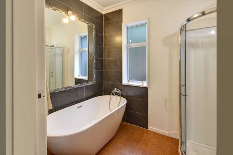 2 Doon Street Vauxhall_33